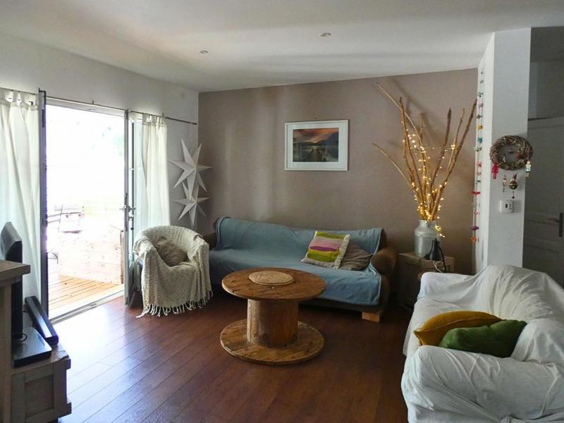 Maison - 240 m² - 6 pièces