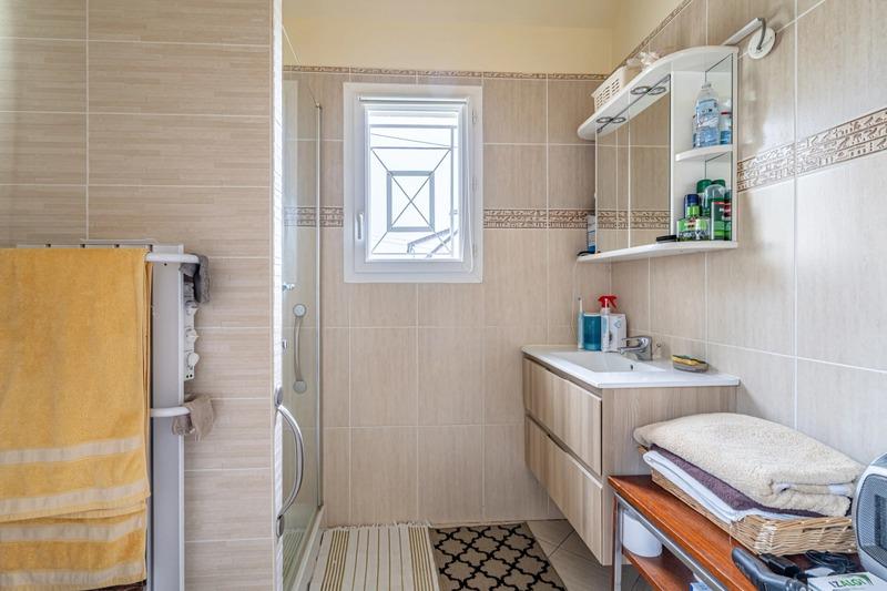 Maison - 178 m² - 6 pièces