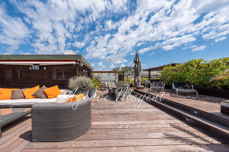 Appartement - 120 m² - 3 pièces