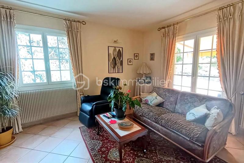 Maison - 200 m² - 7 pièces