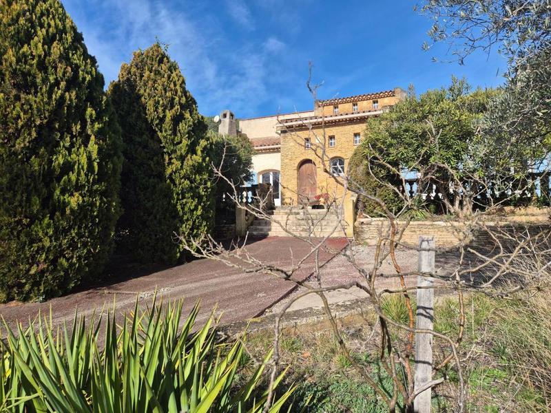 Villa - 230 m² - 5 pièces