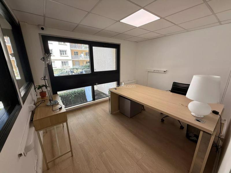 Bureau - 219 m² - 10 pièces
