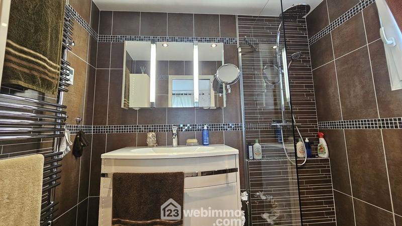 Maison - 115 m² - 6 pièces