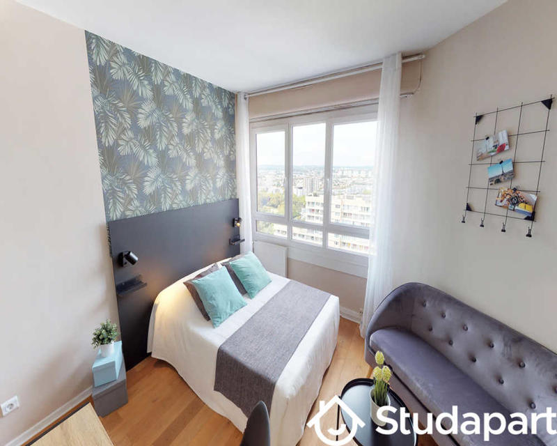 Chambre - 120 m² - 1 pièce