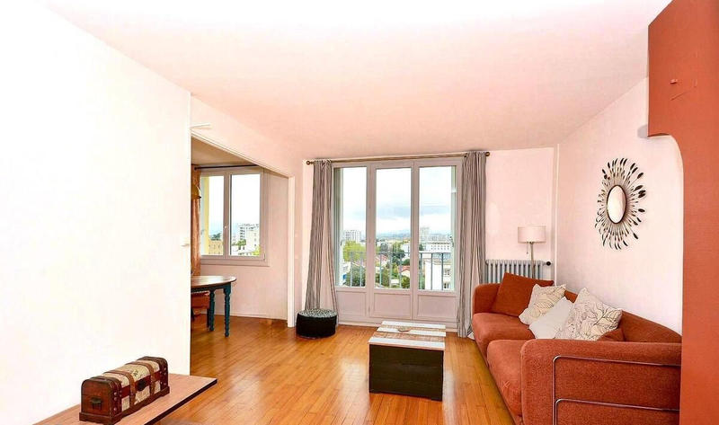 Appartement - 80 m² - 3 pièces