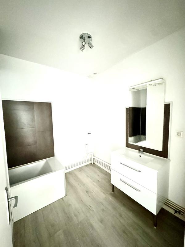 Appartement - 82 m² - 4 pièces