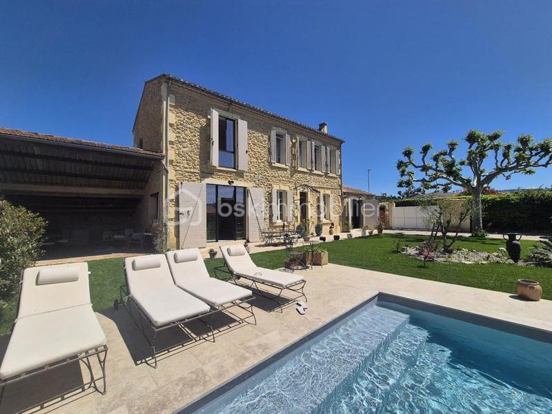 Mas - 210 m² - 8 pièces