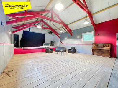 Maison - 130 m² - 1 pièce