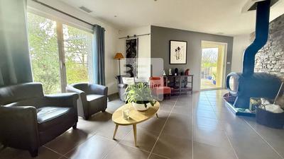 Maison - 159 m² - 6 pièces