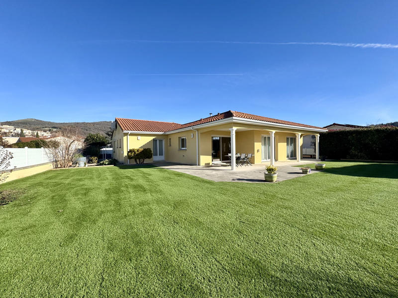 Maison - 150 m² - 5 pièces