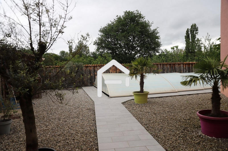 Maison - 620 m² - 20 pièces