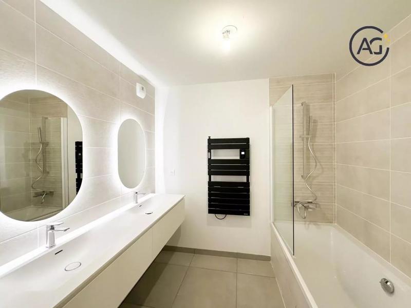 Appartement - 152 m² - 5 pièces