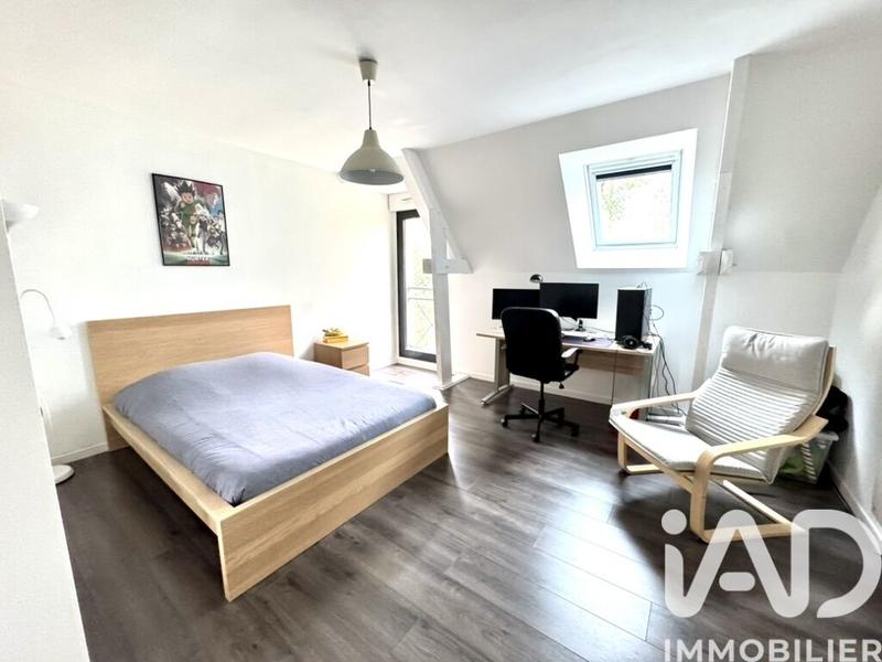 Maison - 222 m² - 7 pièces