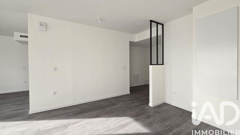 Appartement - 90 m² - 4 pièces