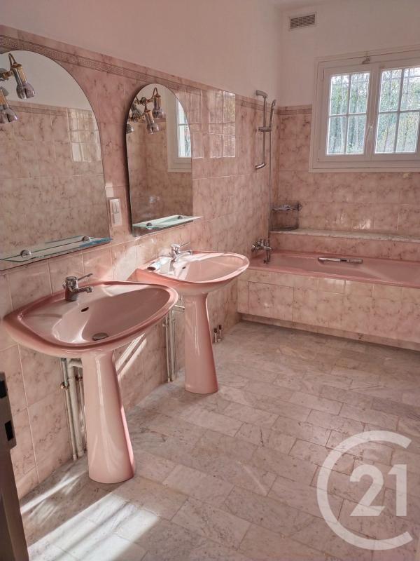 Maison - 169 m² - 8 pièces