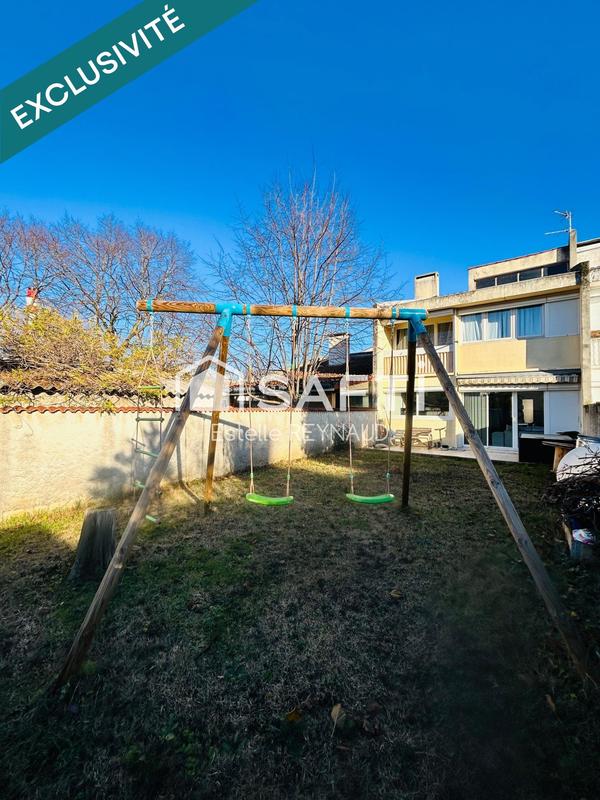 Maison - 96 m² - 5 pièces