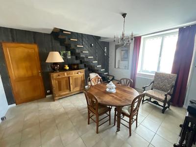 Maison - 185 m² - 6 pièces