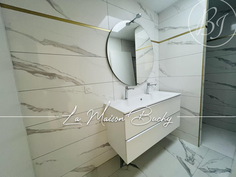 Maison - 95 m² - 4 pièces