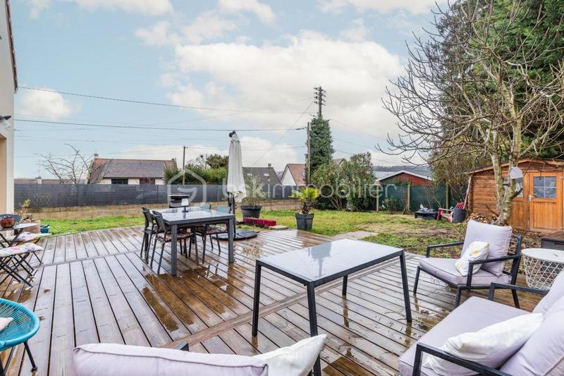 Maison - 94 m² - 5 pièces