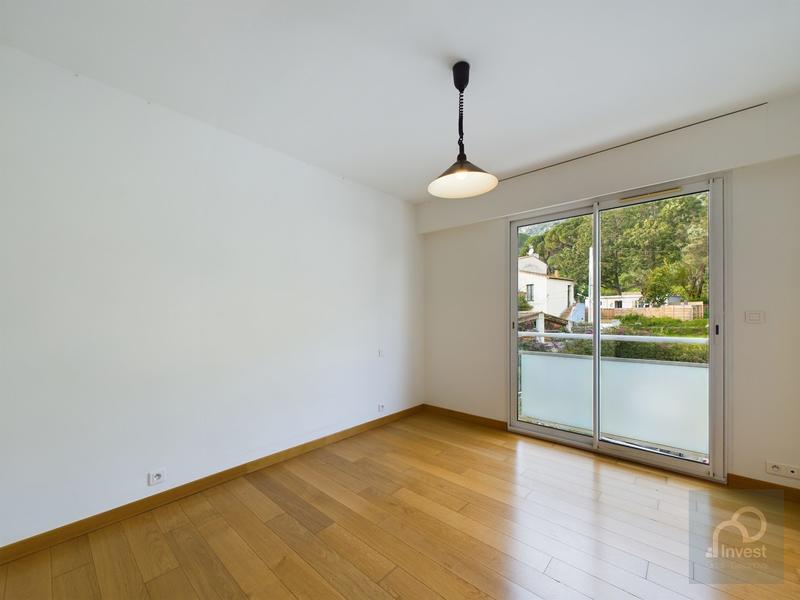 Duplex - 161 m² - 12 pièces