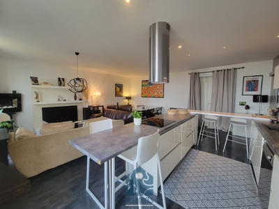 Appartement - 85 m² - 3 pièces