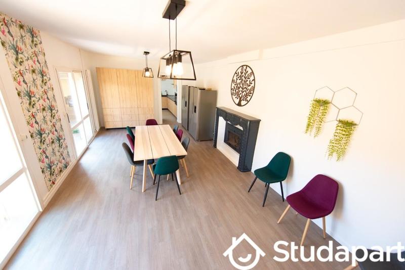 Chambre - 14 m² - 1 pièce