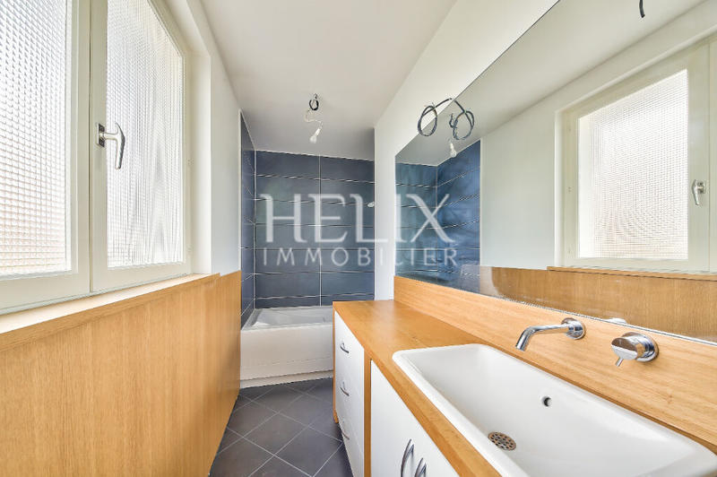 Maison - 190 m² - 8 pièces