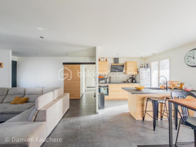 Maison traditionnelle - 80 m² - 5 pièces