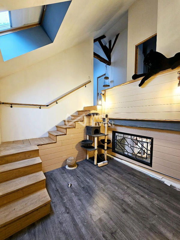 Maison - 258 m² - 8 pièces