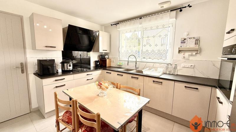 Maison - 160 m² - 8 pièces