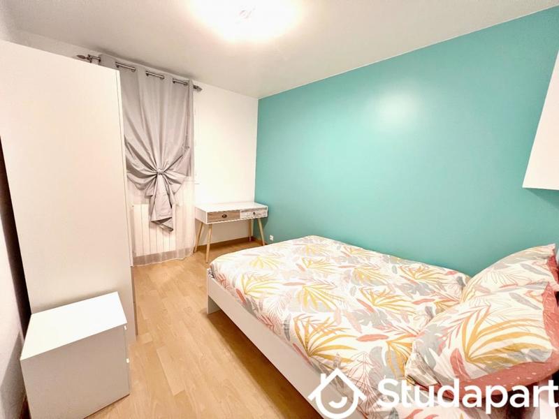 Chambre - 11 m² - 1 pièce