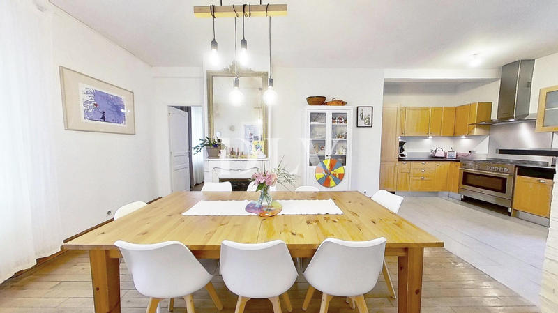 Maison ancienne - 197 m² - 7 pièces