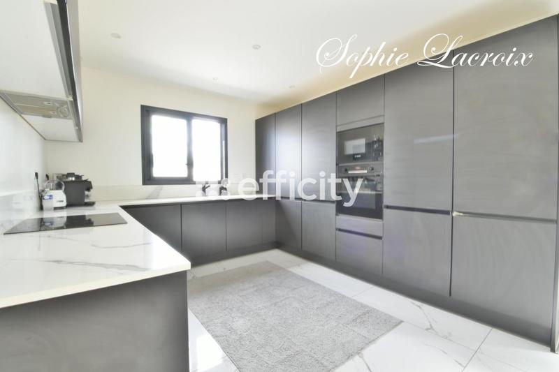 Villa - 130 m² - 4 pièces