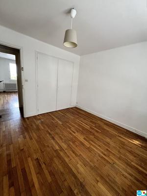 Immeuble - 218 m² - 11 pièces