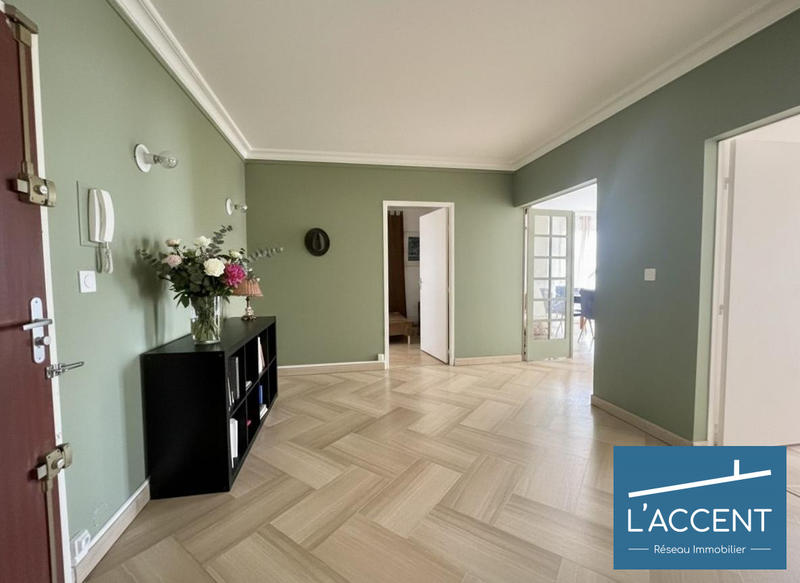 Appartement - 110 m² - 4 pièces