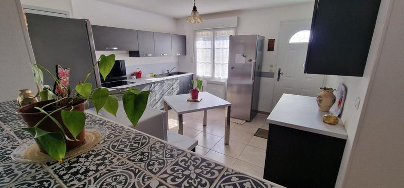 Maison - 310 m² - 11 pièces