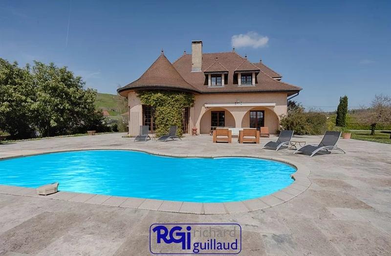 Maison - 138 m² - 5 pièces