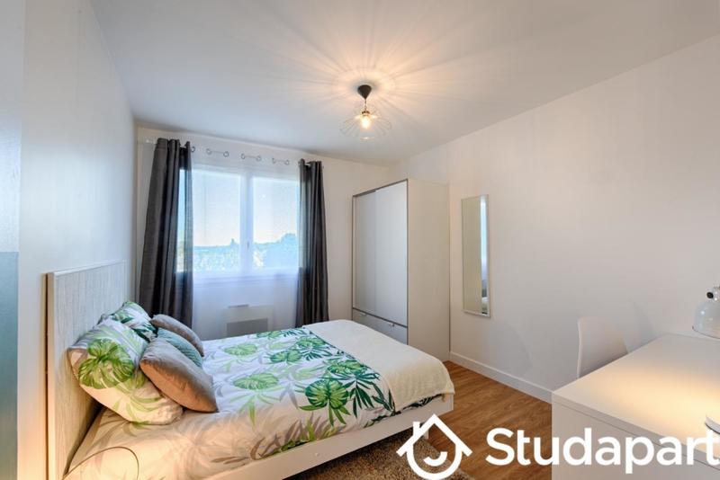 Chambre - 12 m² - 1 pièce