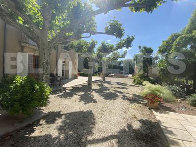 Maison de maîtres - 273 m² - 8 pièces