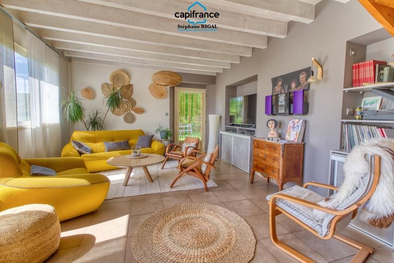 Propriété - 152 m² - 6 pièces