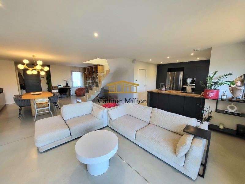 Maison contemporaine - 113 m² - 4 pièces