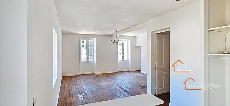 Maison - 190 m² - 8 pièces