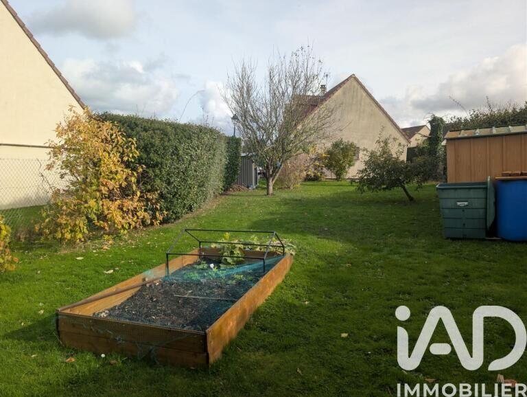 Maison - 90 m² - 5 pièces