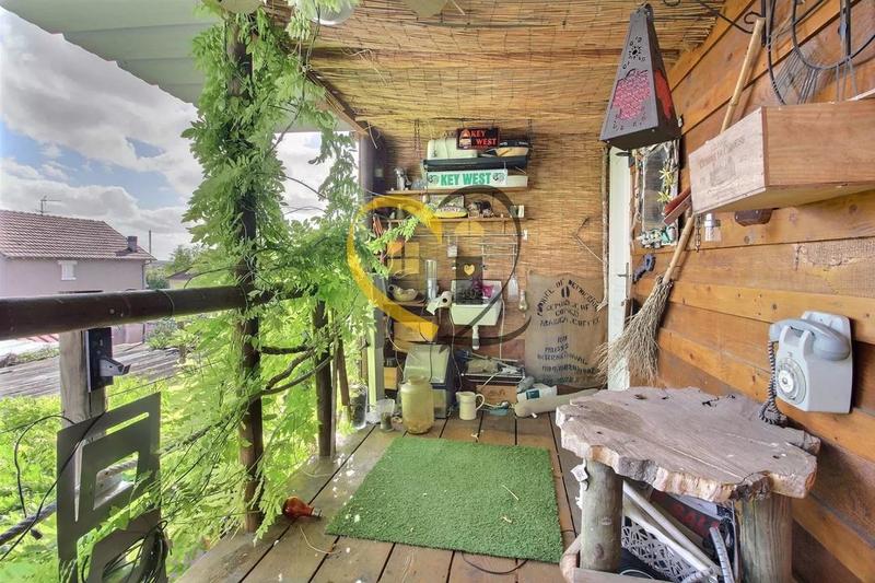 Maison - 95 m² - 6 pièces