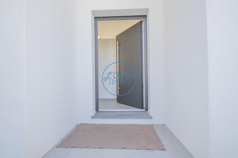 Maison - 180 m² - 5 pièces