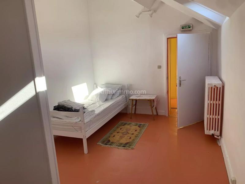 Maison - 384 m² - 18 pièces