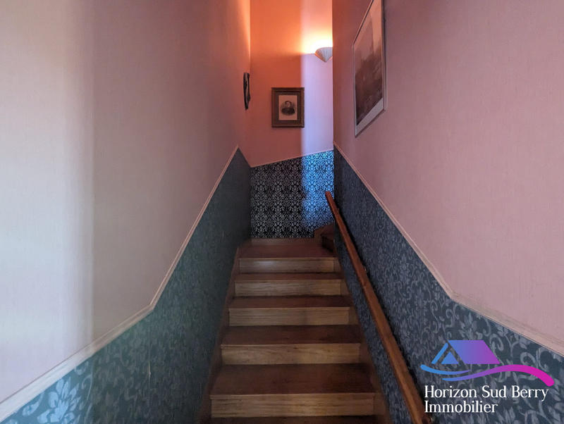 Maison - 220 m² - 5 pièces