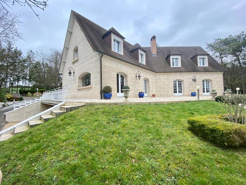 Maison bourgeoise - 296 m² - 7 pièces