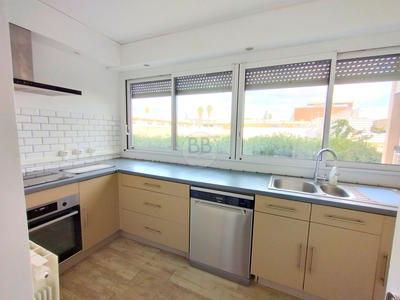 Appartement - 77 m² - 3 pièces