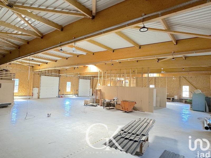 Local commercial - 1 177 m²